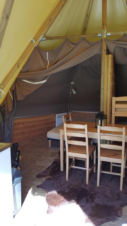 Camping Le Canada-Insolite Chiny Exterior photo